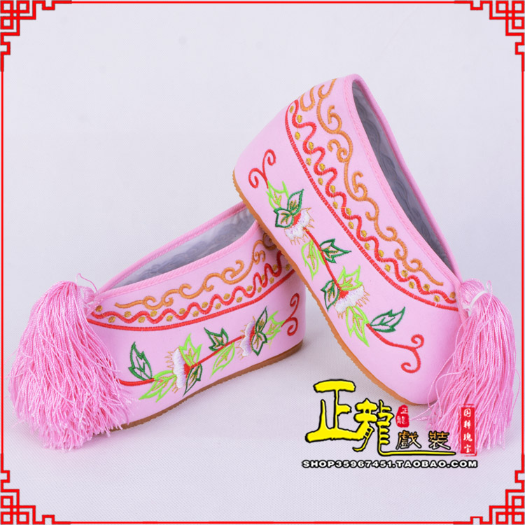 铁岭花旦鞋女绣花彩鞋 舒适款草花内高彩鞋